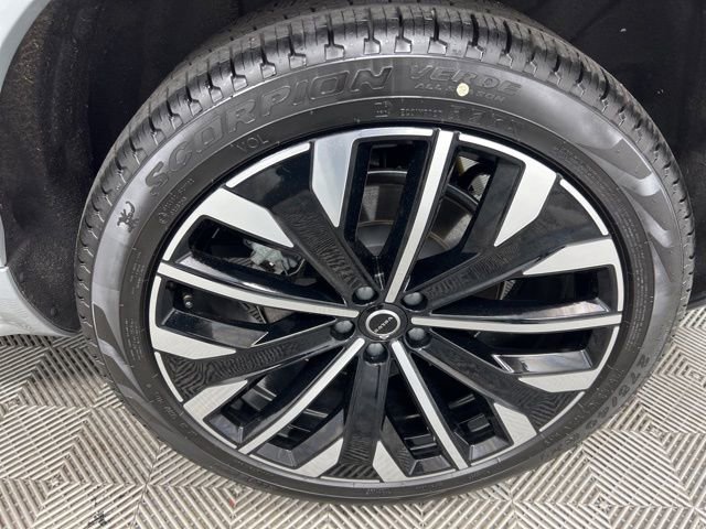 New 2026 Volvo XC90 B6 Ultra w/ Protection Package AWD/4WD image 10