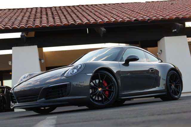 Used 2017 Porsche 911 Carrera 4S AWD/4WD image 3
