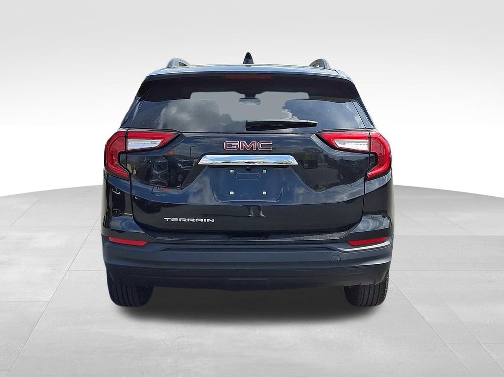 Used 2022 GMC Terrain SLE w/ Driver Convenience Package image 5