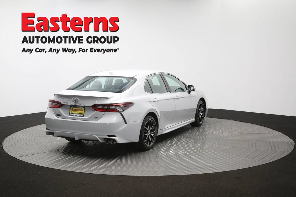 Used 2024 Toyota Camry SE w/ Cold Weather Package FWD image 38