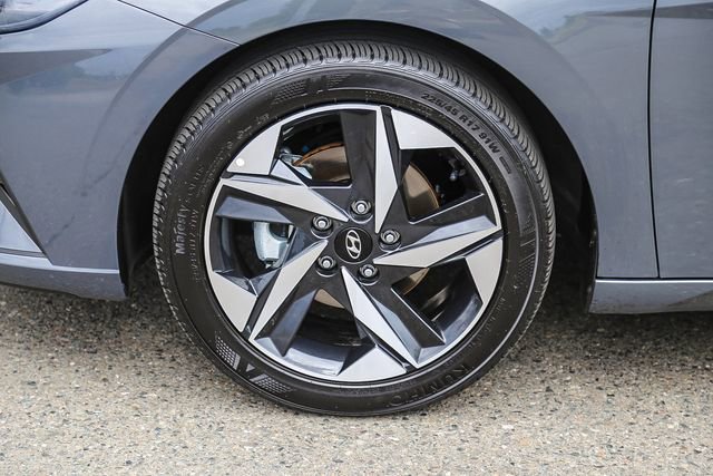 Certified 2023 Hyundai Elantra SEL w/ Convenience Package FWD image 11