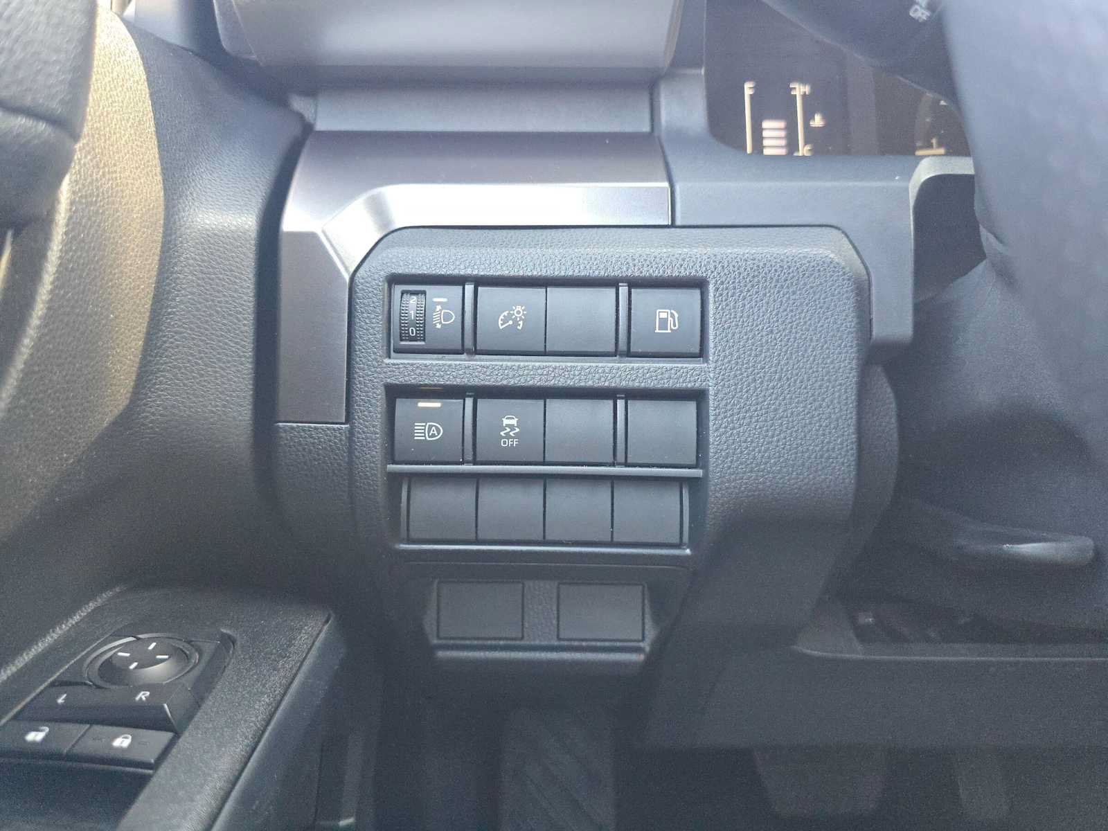 Used 2026 Toyota 4Runner SR5 RWD image 32