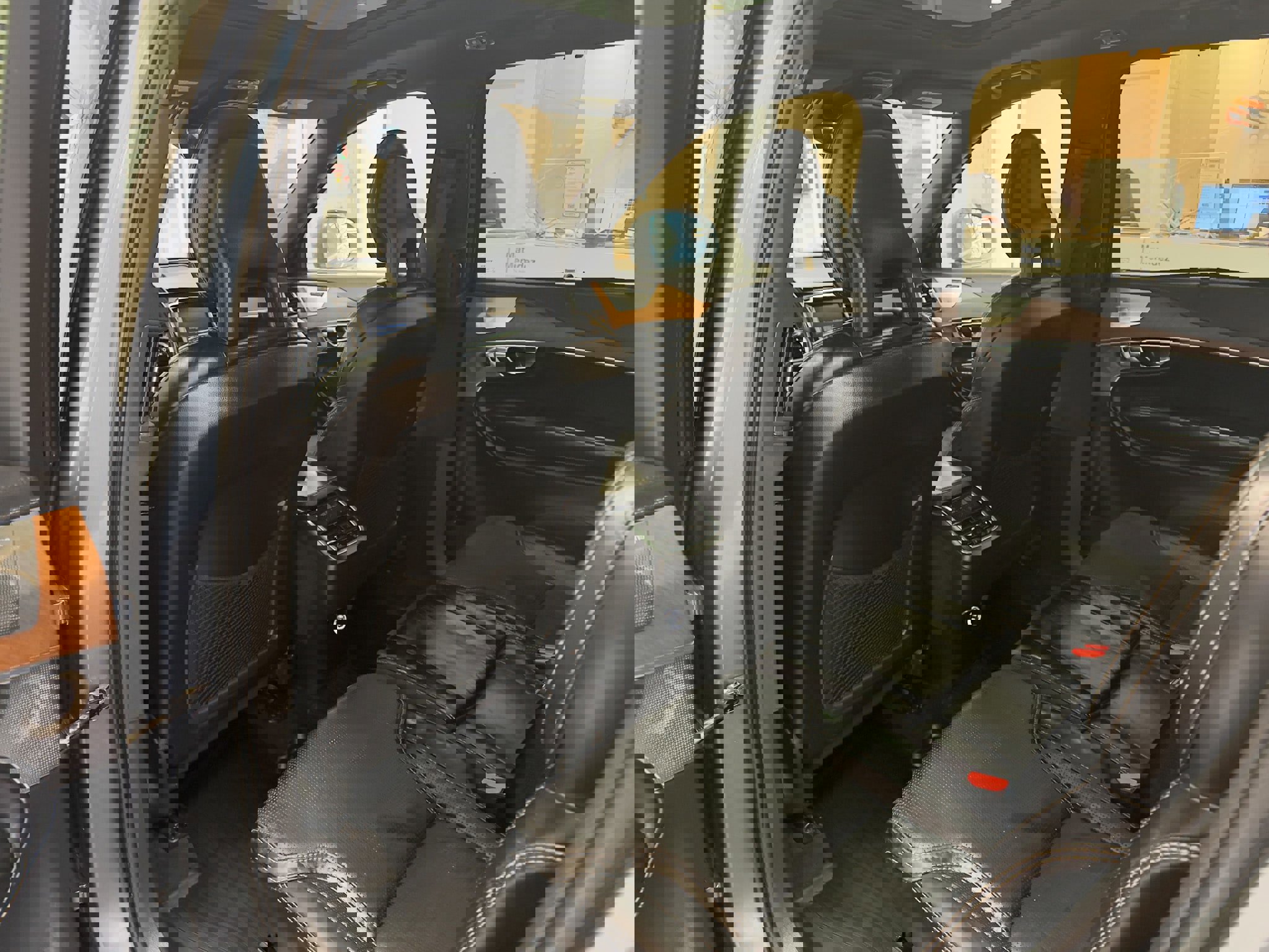 Used 2018 Volvo XC90 T6 Inscription w/ Convenience Package image 33