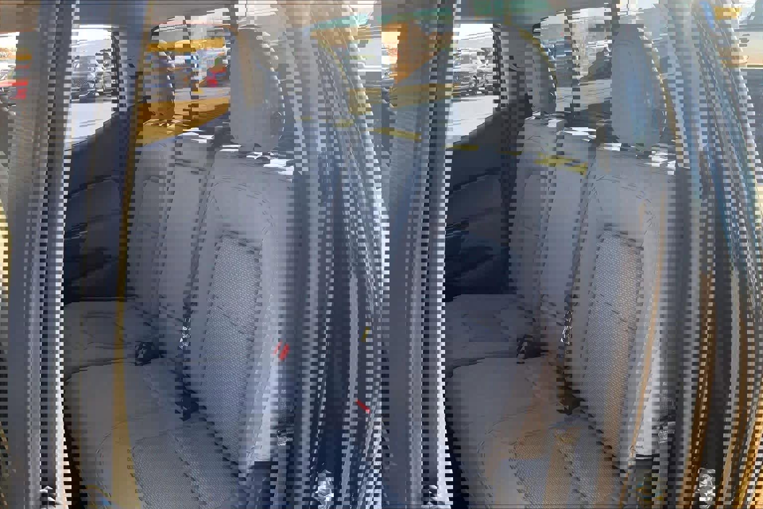 Used 2016 Chevrolet Colorado LT w/ LT Convenience Package image 20