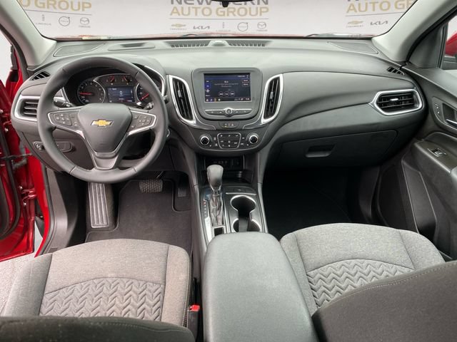 Used 2024 Chevrolet Equinox LT FWD image 10