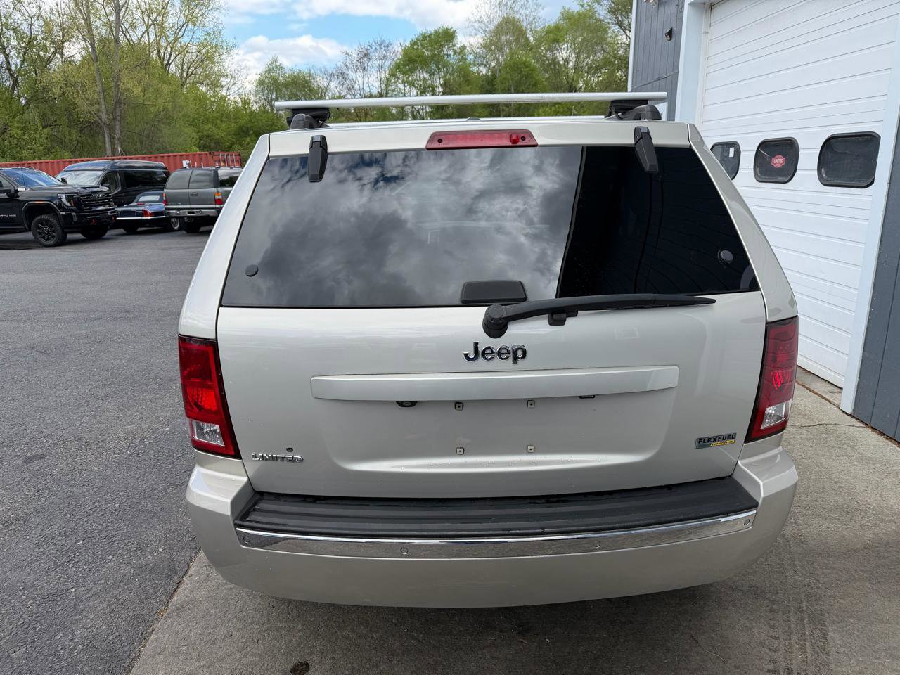 Used 2008 Jeep Grand Cherokee Limited RWD image 5