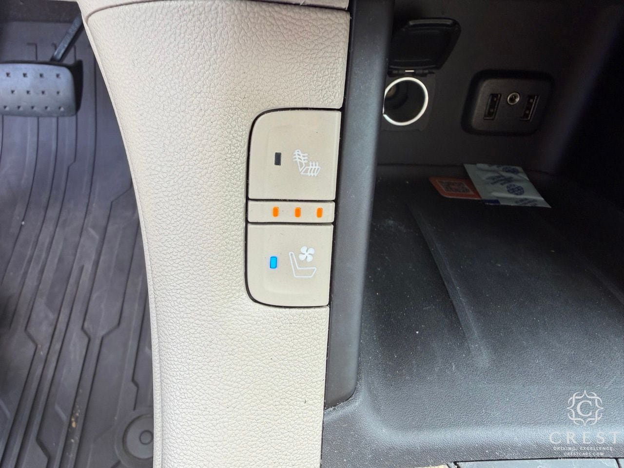 Used 2019 GMC Acadia Denali w/ Technology Package FWD image 24