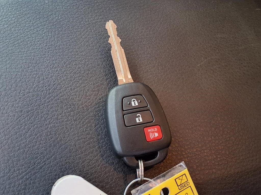 Used 2022 Toyota Tacoma SR5 image 26