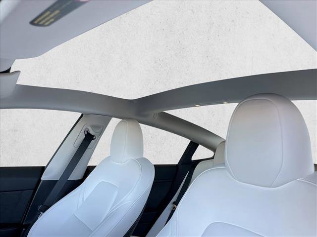 Used 2023 Tesla Model 3 Performance image 12
