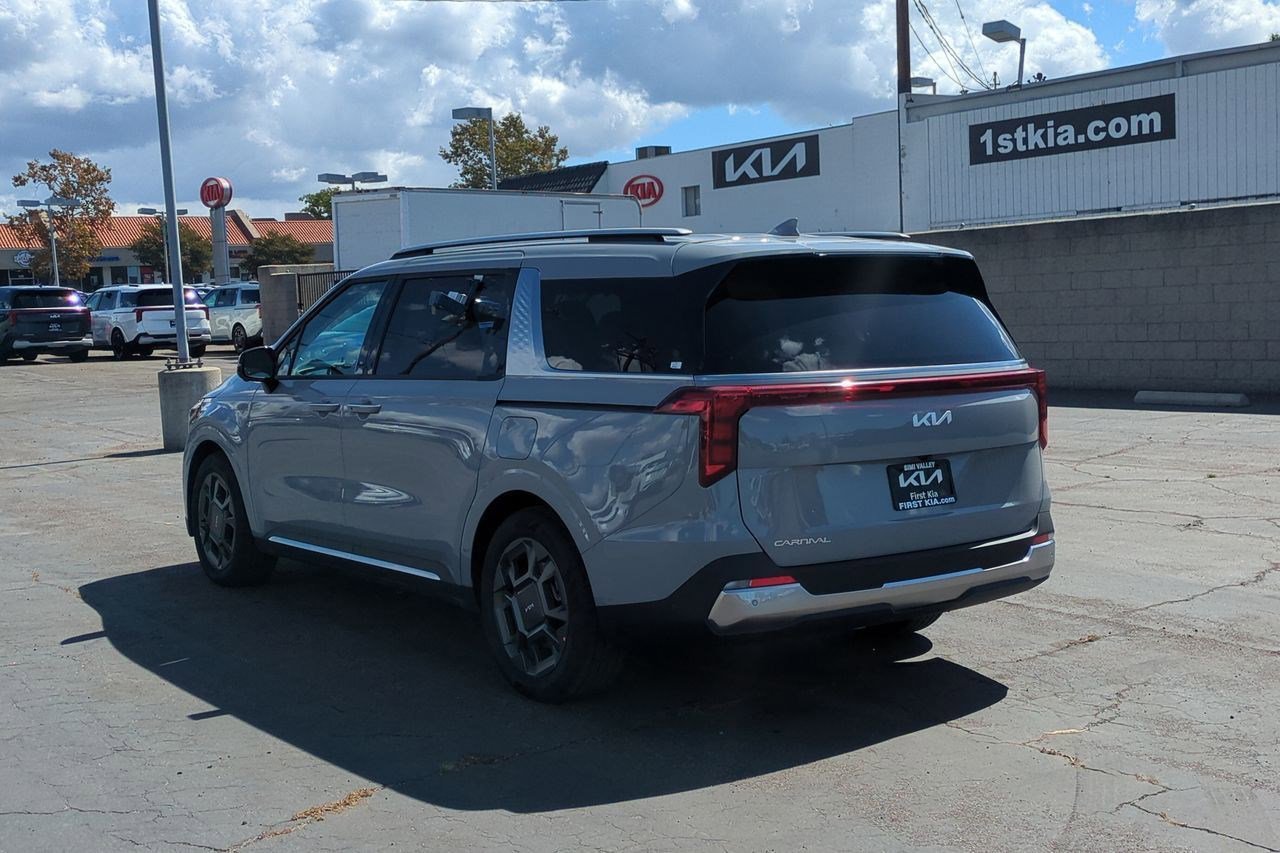 New 2026 Kia Carnival SX image 7