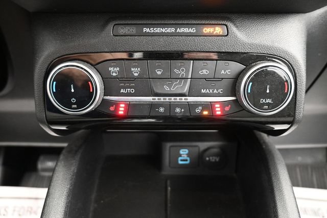 Used 2022 Ford Escape SE w/ SE Sport Appearance Package AWD/4WD image 16