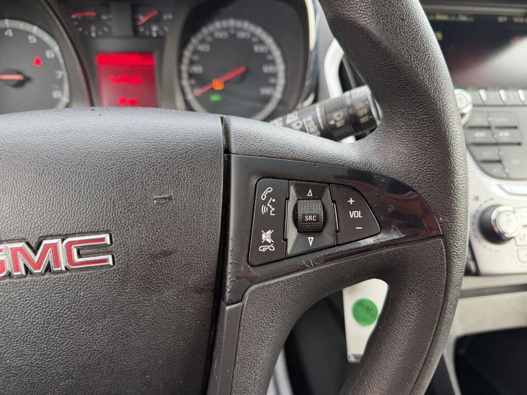 Used 2015 GMC Terrain SLE image 15