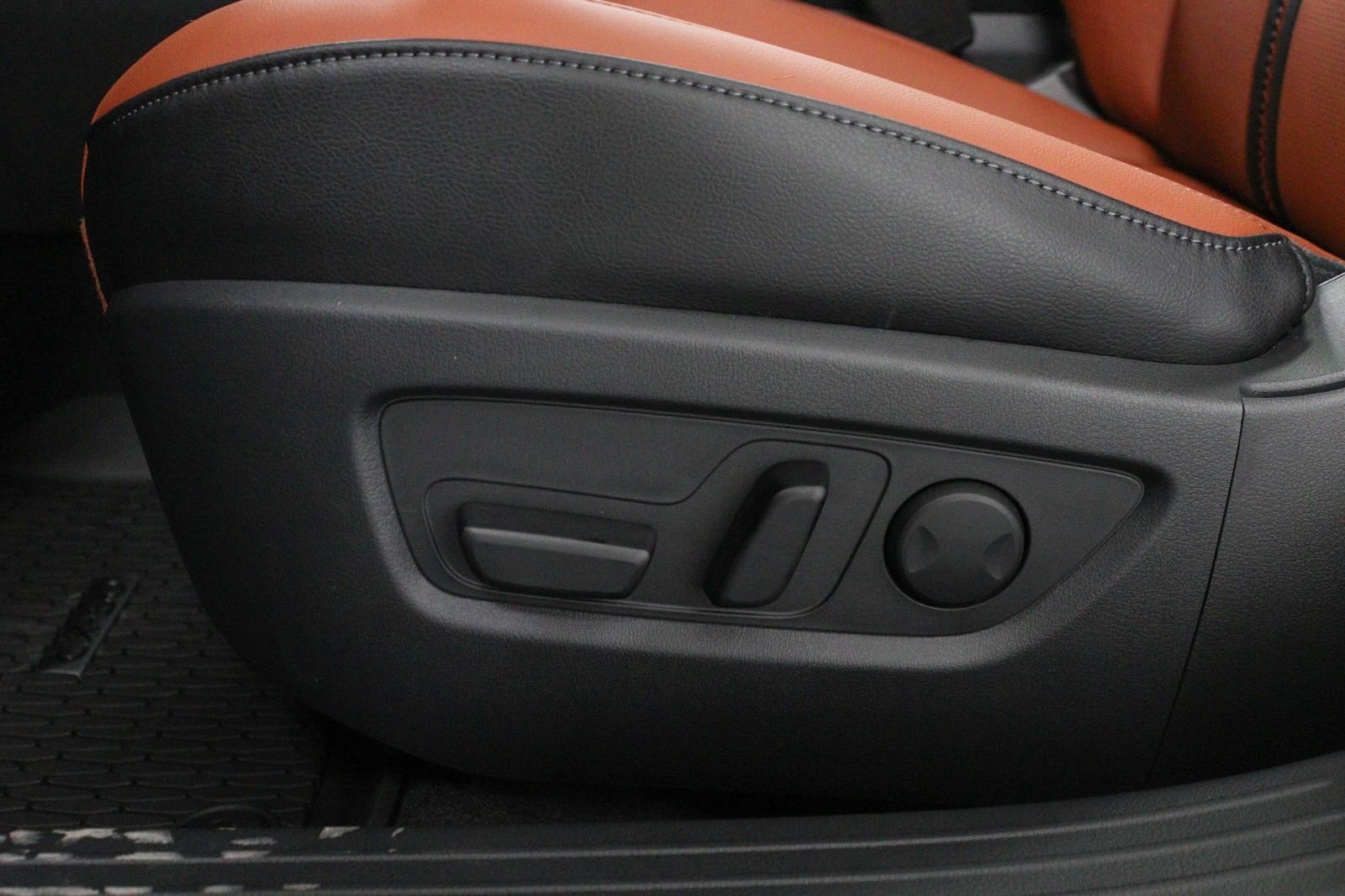 New 2025 MAZDA CX-50 Meridian Edition w/ Weather Package image 44