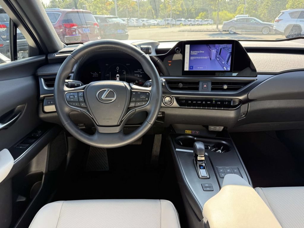 Used 2025 Lexus UX 300h AWD w/ Accessory Package (Z1) image 8