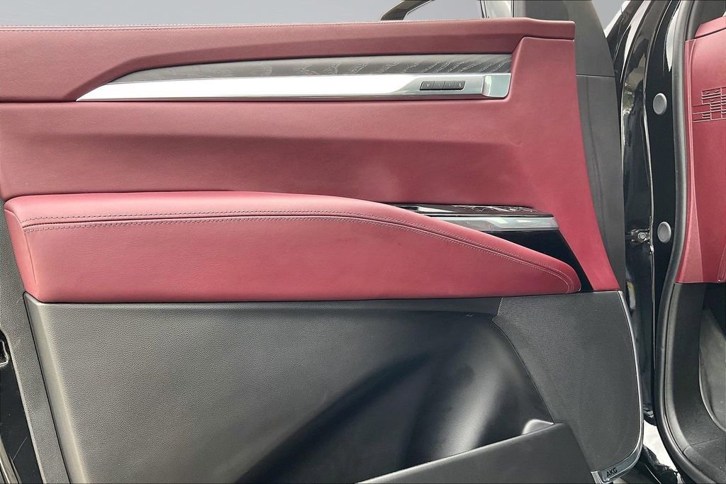 Used 2025 Cadillac Escalade Sport w/ Touring Package image 23