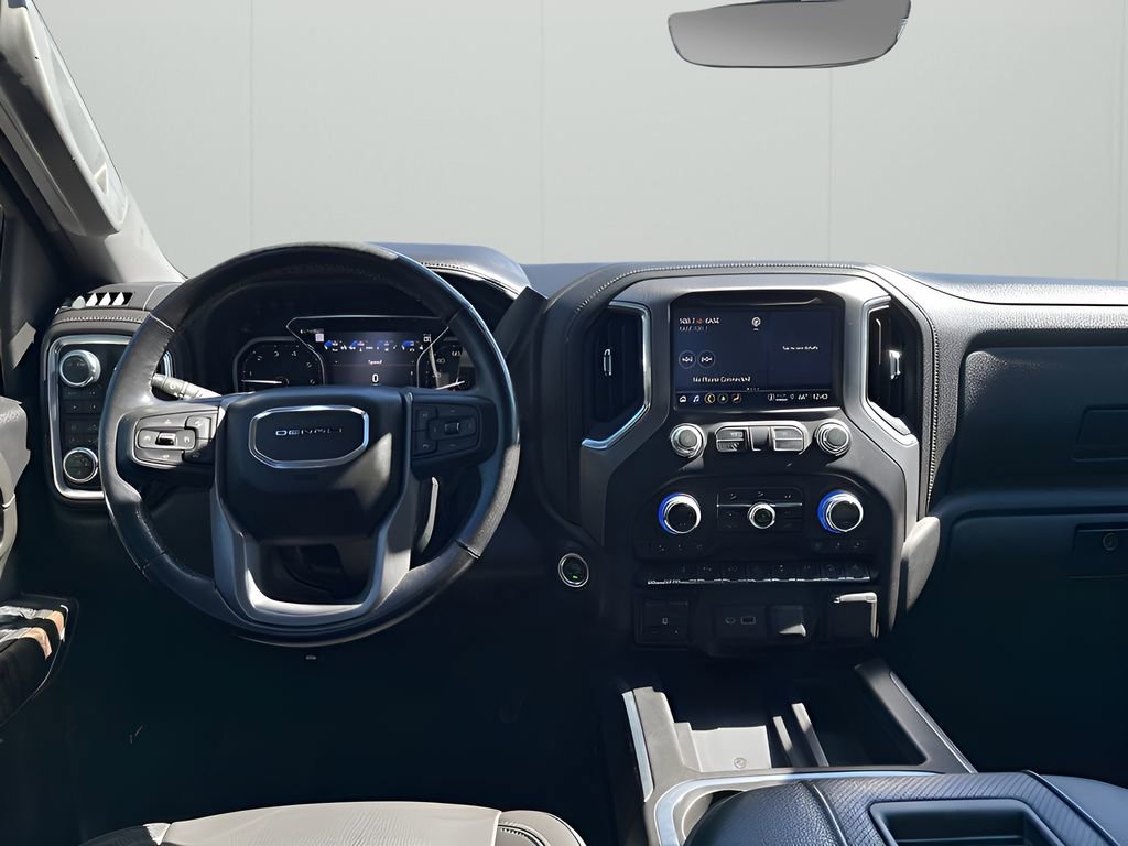 Used 2021 GMC Sierra 2500 Denali w/ Denali Ultimate Package image 23