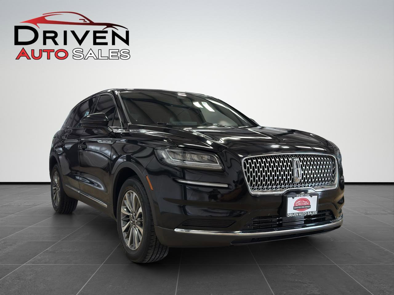 Used 2022 Lincoln Nautilus Reserve AWD/4WD image 8