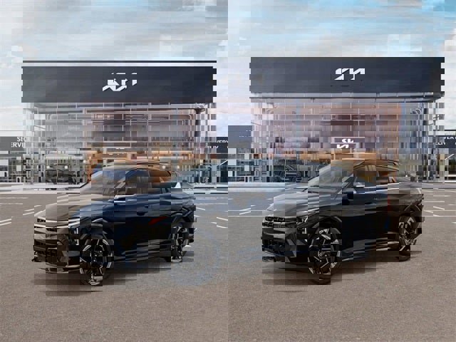 New 2025 Kia K4 GT-Line image 3