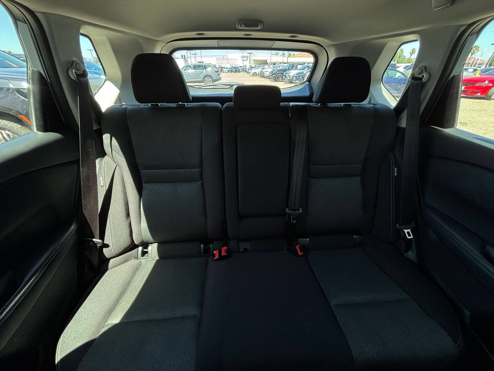 Used 2025 Nissan Rogue SV FWD image 40