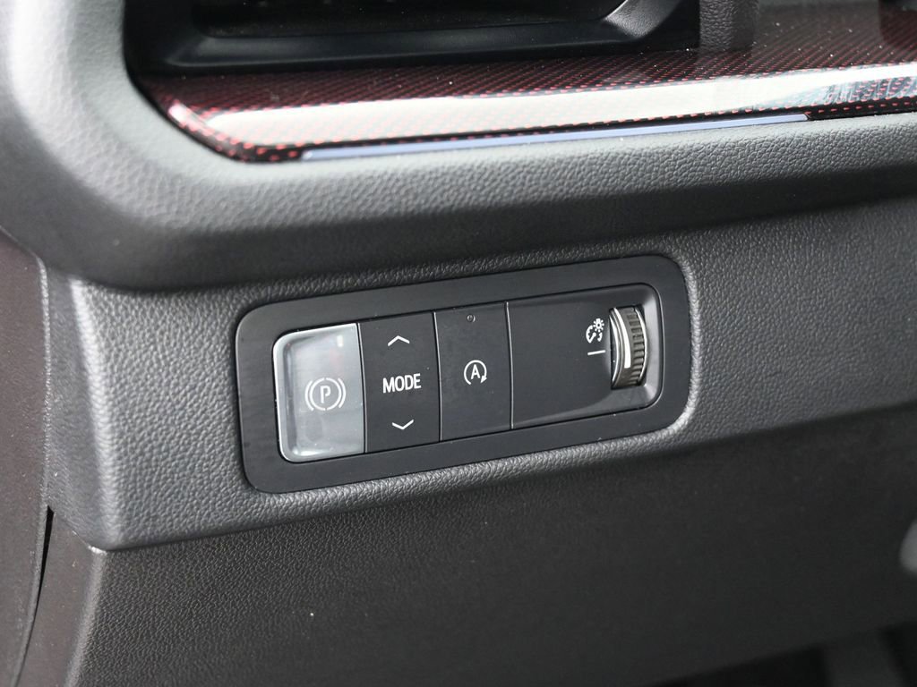 Used 2024 Chevrolet Traverse RS image 16