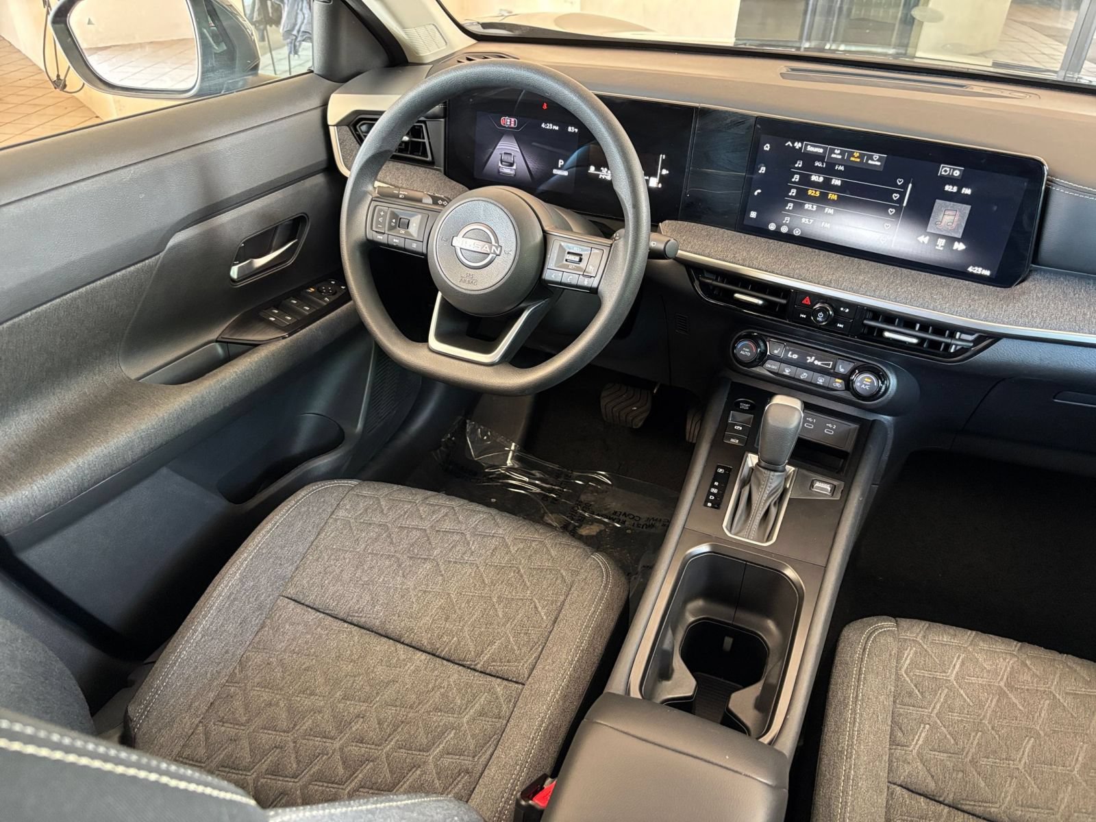 Used 2026 Nissan Kicks SV w/ Cold Weather Package FWD image 33