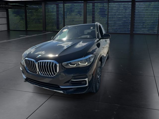 Used 2022 BMW X5 sDrive40i w/ Premium Package RWD image 3