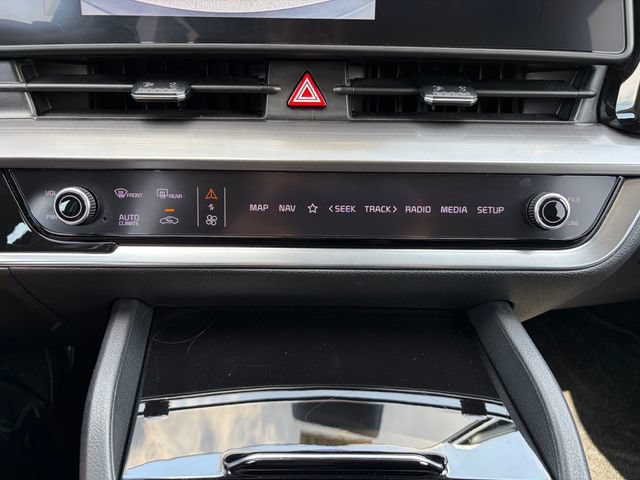 Used 2023 Kia Sportage EX AWD/4WD image 29