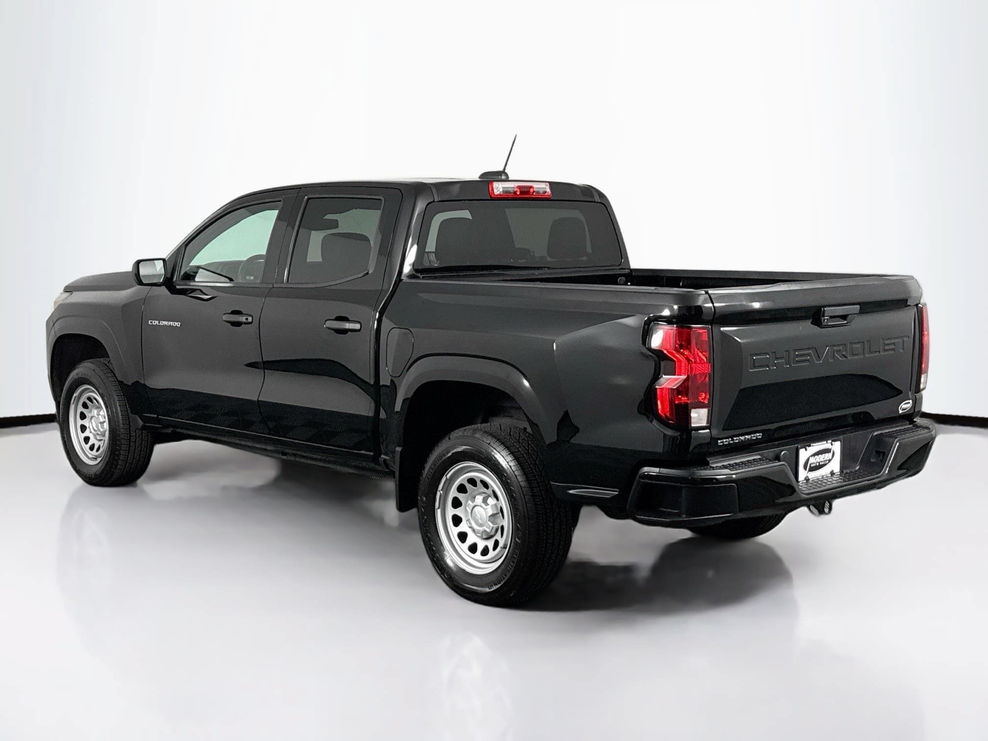 Used 2023 Chevrolet Colorado W/T RWD image 13