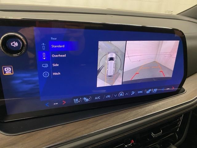 New 2026 Chevrolet Suburban High Country image 12