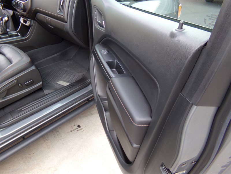 Used 2022 GMC Canyon AT4 image 65