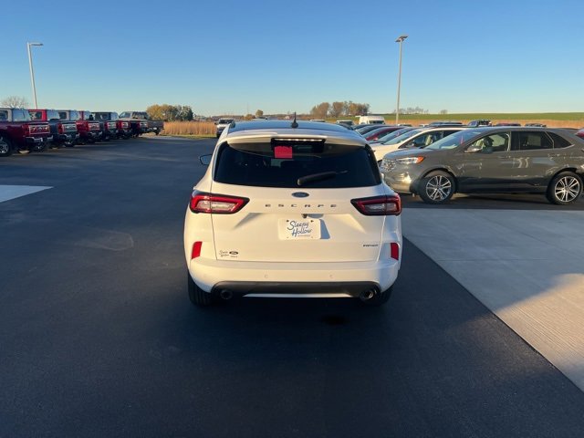 Used 2023 Ford Escape ST-Line w/ Tech Pack #1 image 6