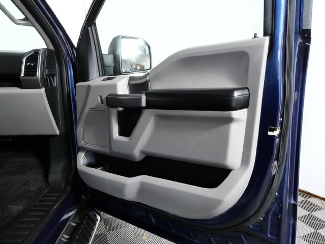 Used 2015 Ford F150 XLT w/ Equipment Group 302A Luxury AWD/4WD image 12