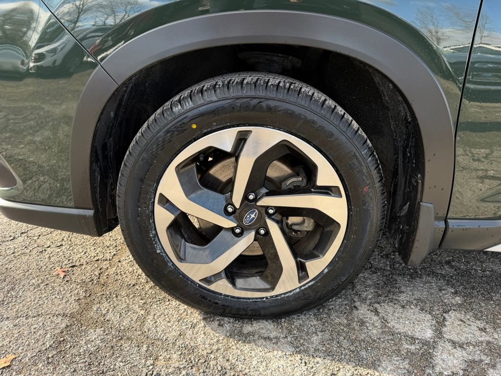 Used 2023 Subaru Forester Touring image 10