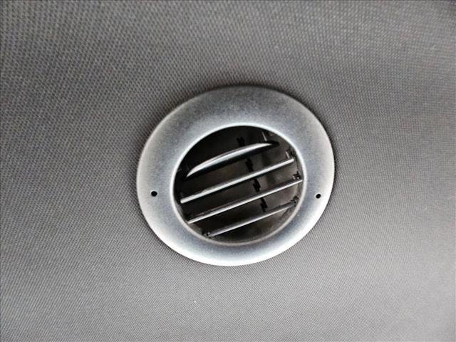 Used 2016 Ford Explorer XLT w/ Equipment Group 202A image 18