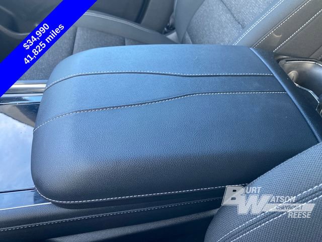 Used 2024 Chevrolet Traverse LT w/ Midnight/Sport Edition FWD image 28