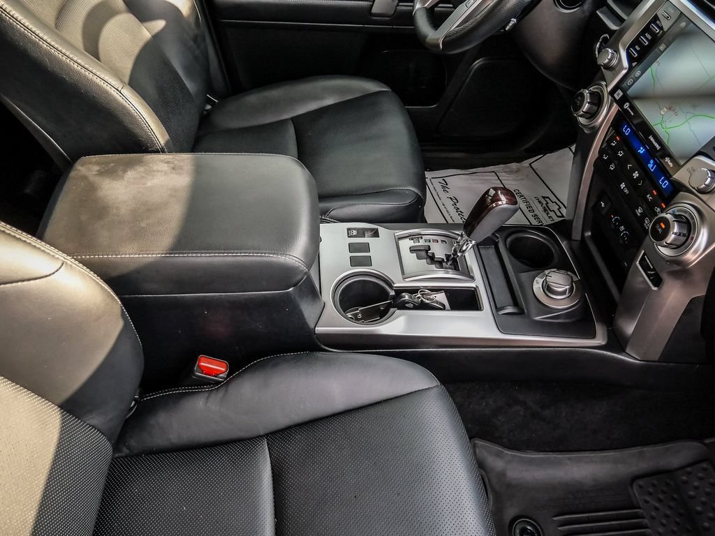 Used 2024 Toyota 4Runner Limited AWD/4WD image 21