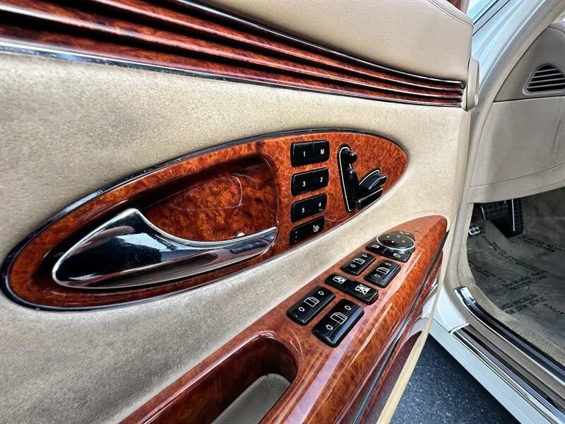 Used 2006 Maybach 57 RWD image 40