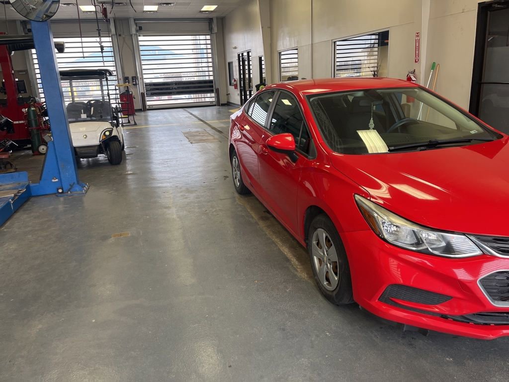 Used 2018 Chevrolet Cruze LS image 15