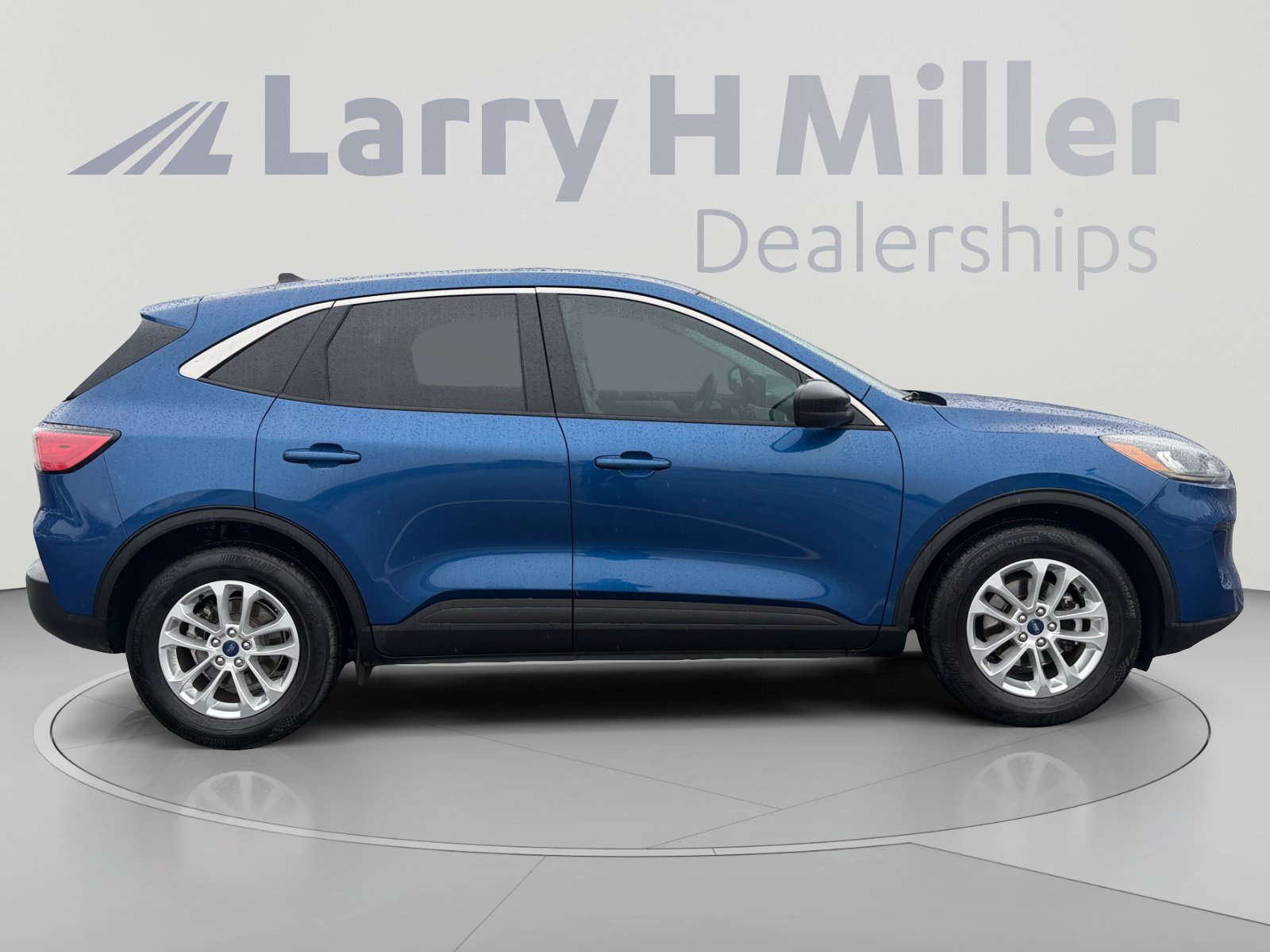 Used 2022 Ford Escape SE w/ Convenience Package FWD image 6