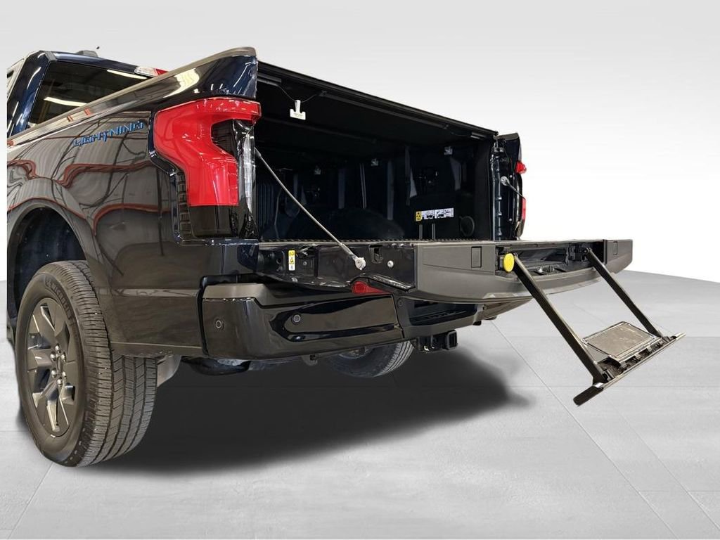 Used 2023 Ford F150 Lightning Lariat w/ Equipment Group 511A High image 20