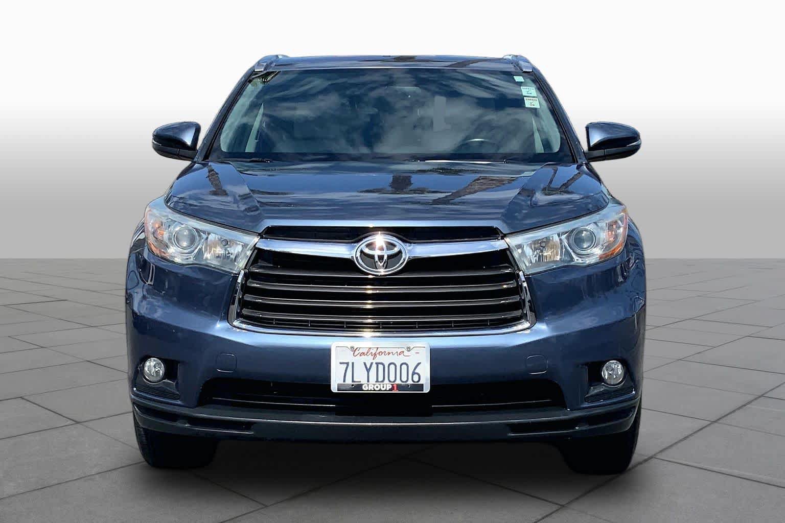 Used 2015 Toyota Highlander XLE FWD image 3