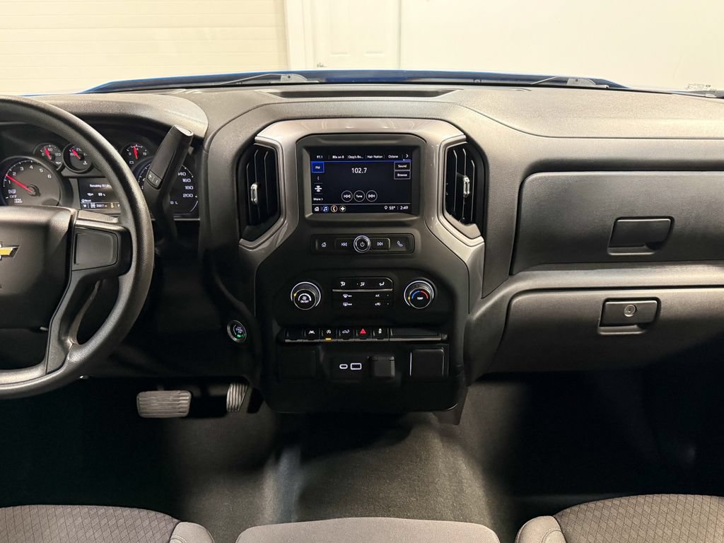Used 2023 Chevrolet Silverado 1500 Custom w/ LPO, Dark Essentials Package AWD/4WD image 19