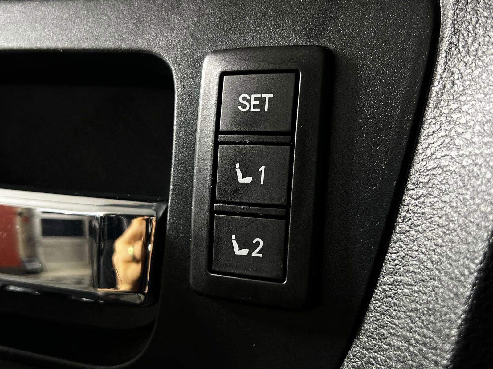 Used 2019 Toyota Tundra Platinum image 15