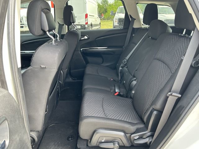 Used 2015 Dodge Journey SXT w/ Flexible Seating Group image 28