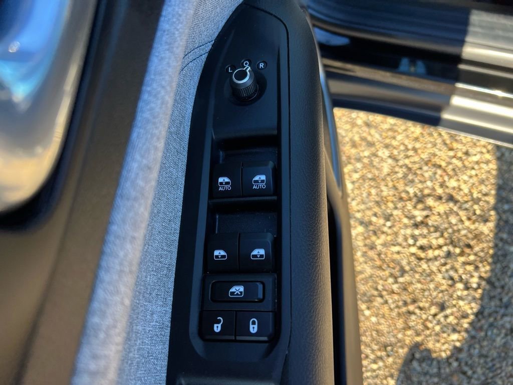 Used 2024 Jeep Compass Sport image 20