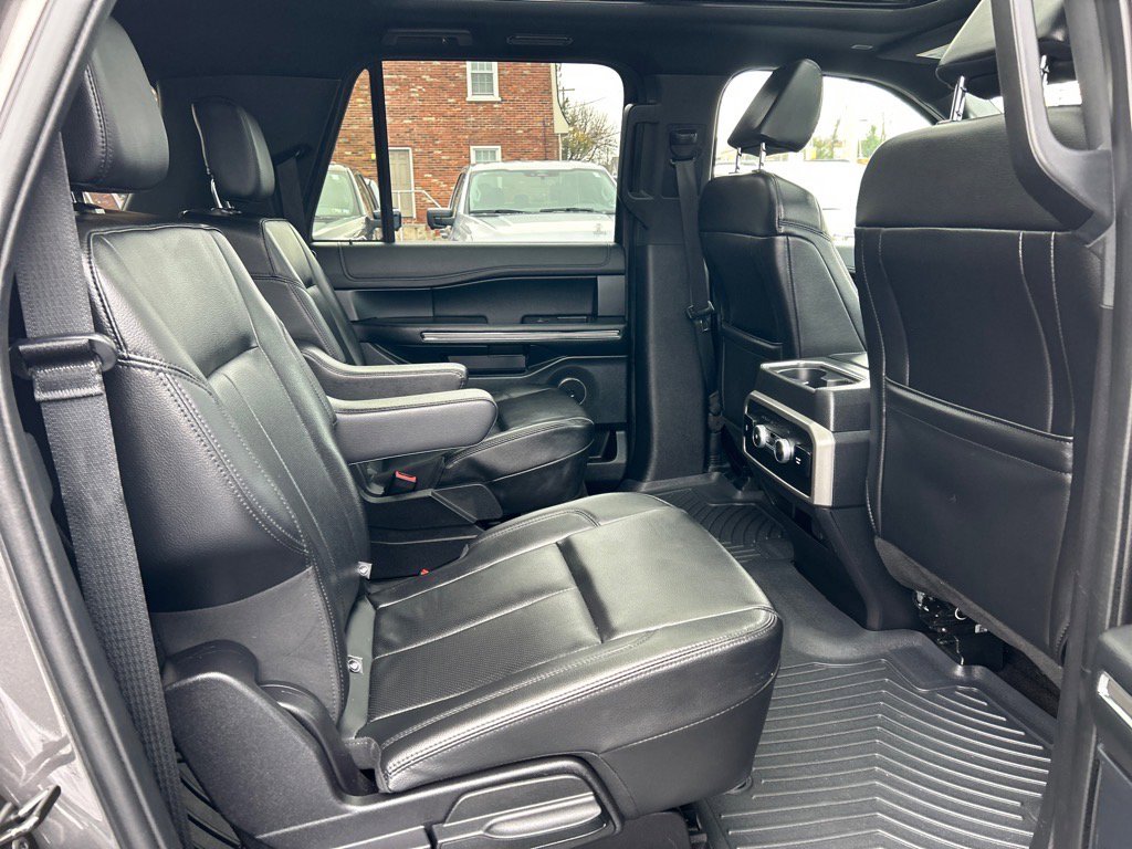 Used 2021 Ford Expedition Max XLT image 25