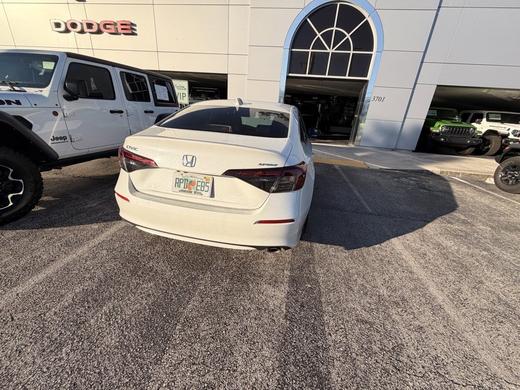 Used 2025 Honda Civic Sport image 3