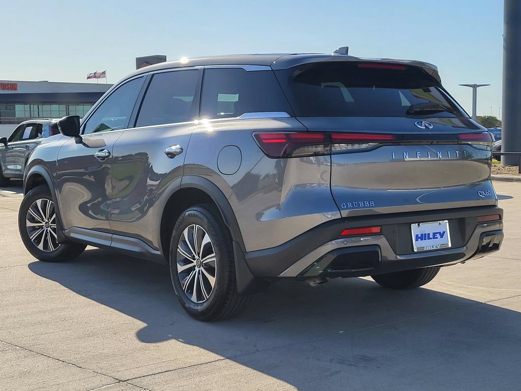 Used 2025 INFINITI QX60 Pure FWD image 3