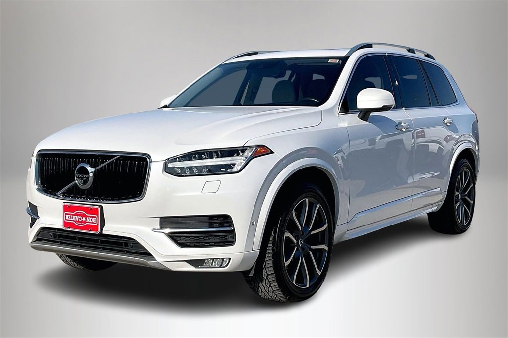Used 2017 Volvo XC90 T6 Momentum w/ Vision Package image 2