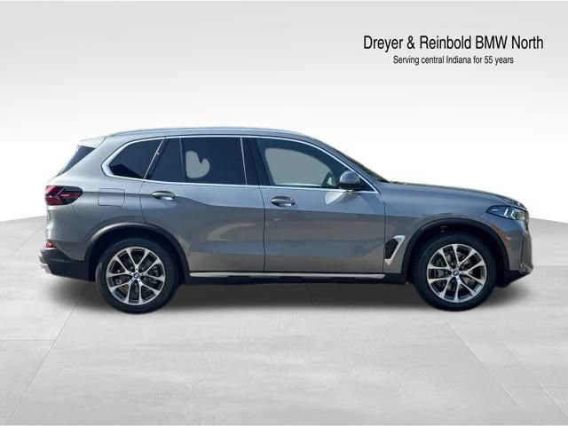 New 2026 BMW X5 xDrive40i w/ Premium Package AWD/4WD image 8